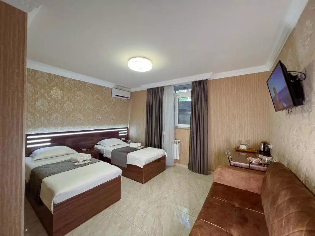 Opera Avenue Hotel